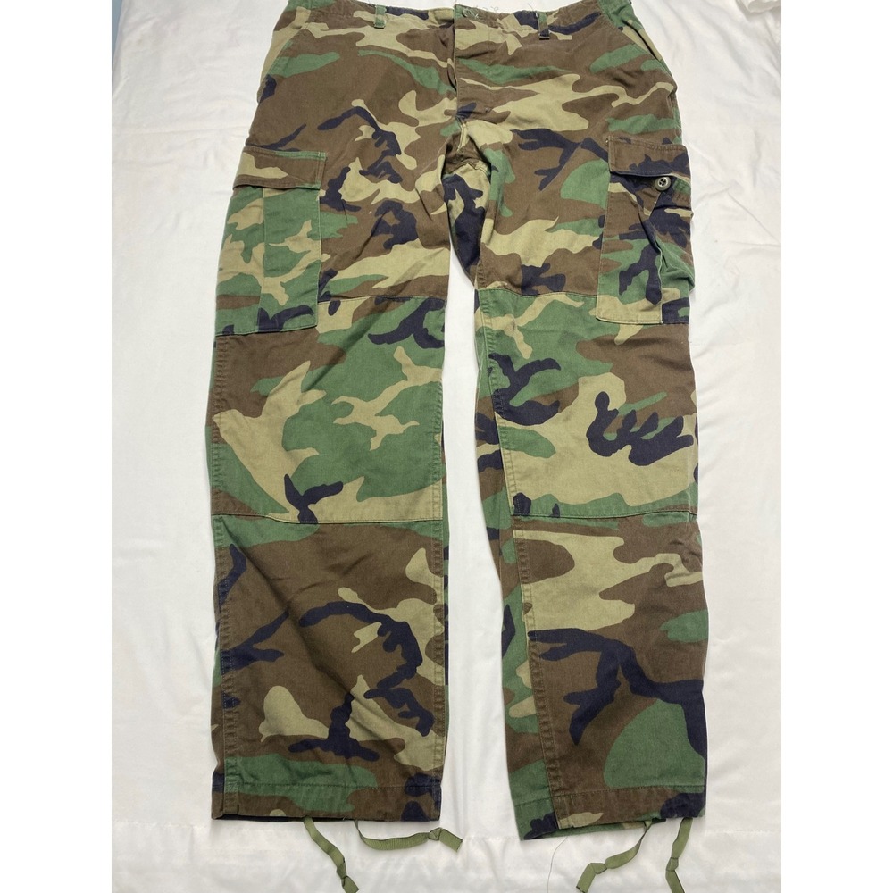 US Military Issue Woodland Camo BDU Cargo Pants Large Short 8415-01-084-1016